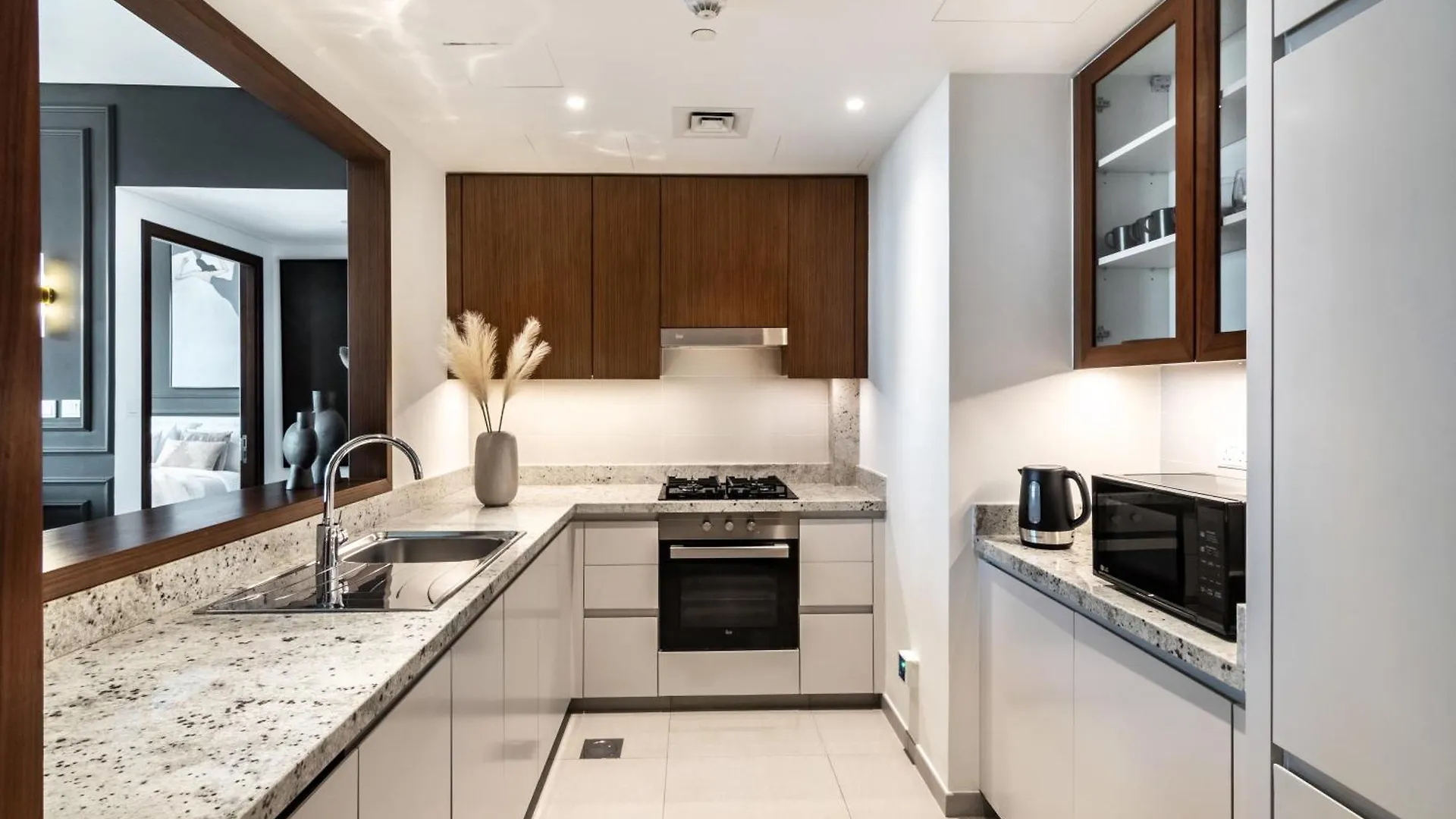 The Smart Concierge - Boulevard Heights Dubai 0*,  United Arab Emirates