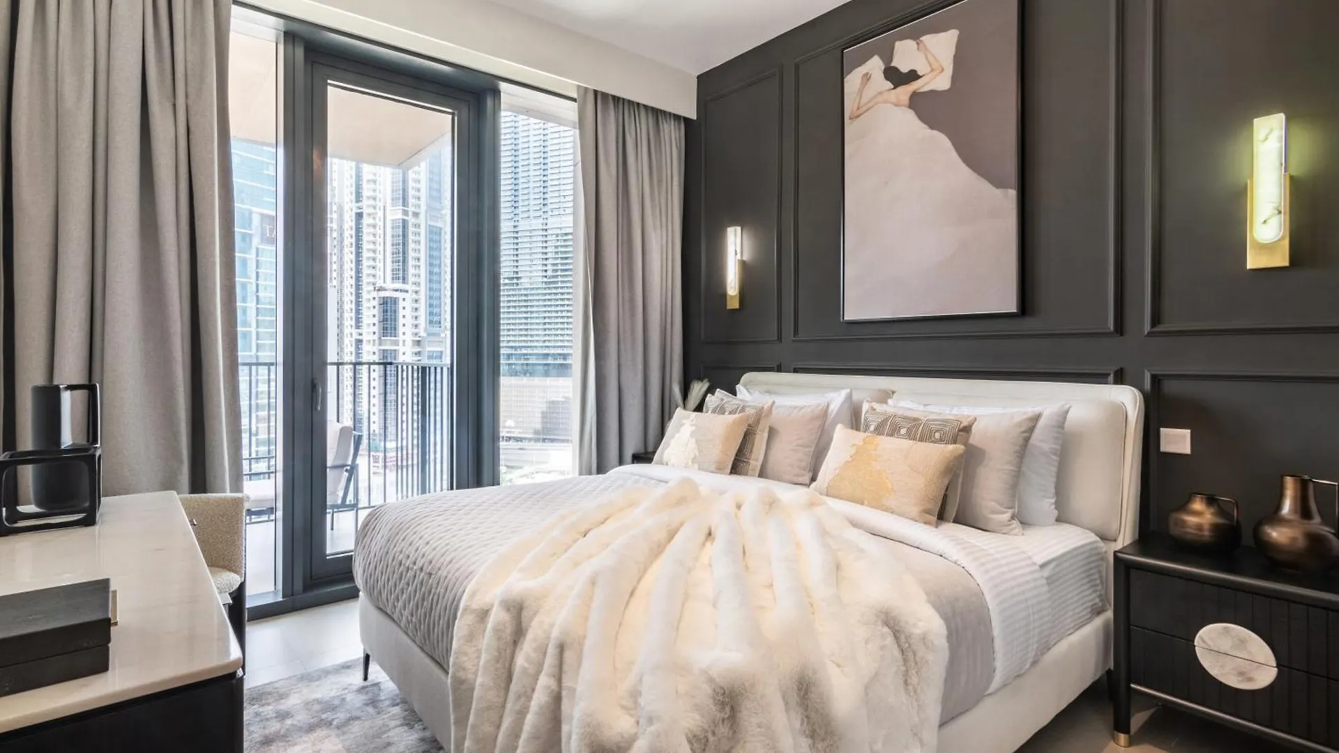 The Smart Concierge - Boulevard Heights Dubai Apartment