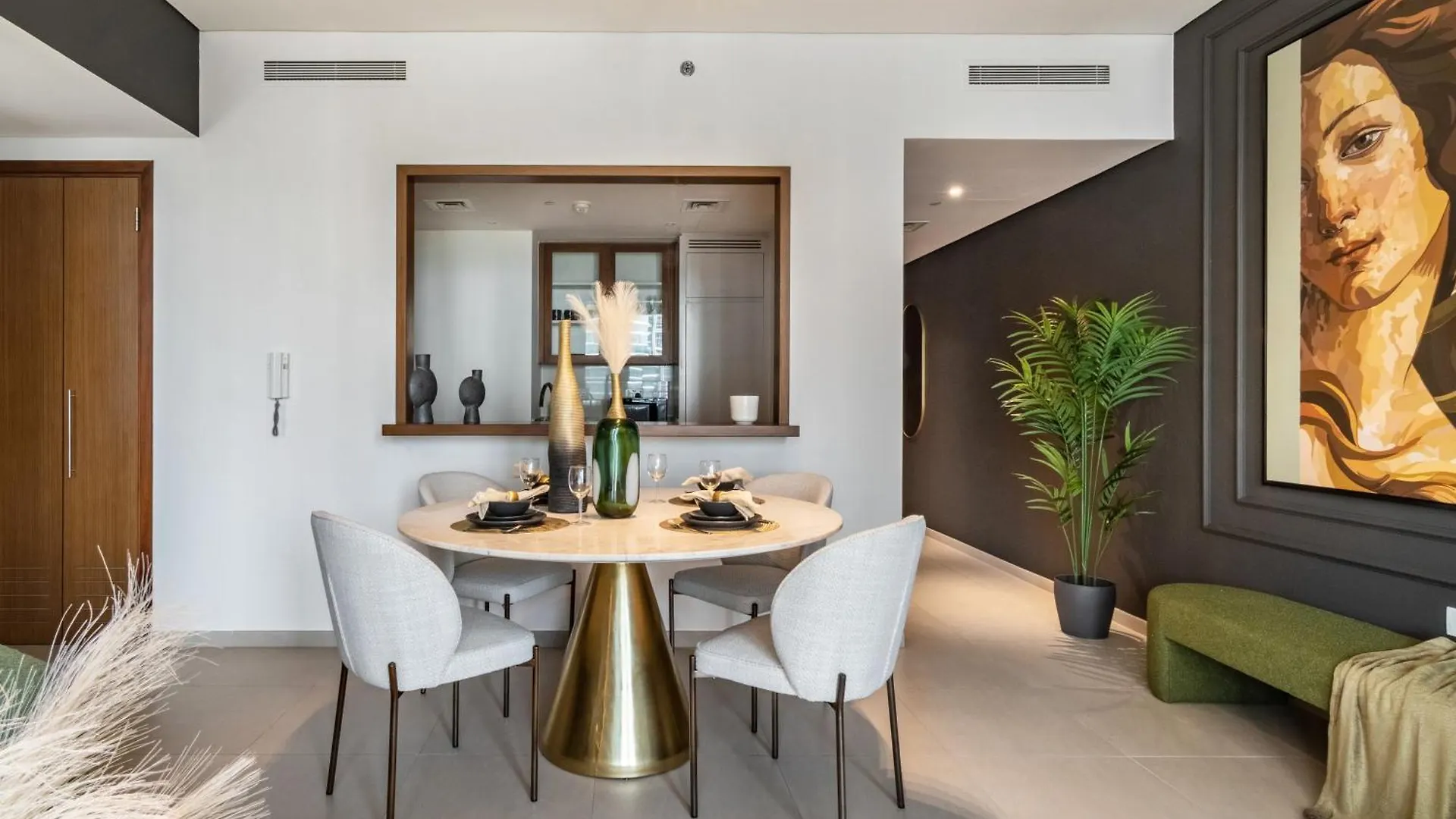 The Smart Concierge - Boulevard Heights Dubai